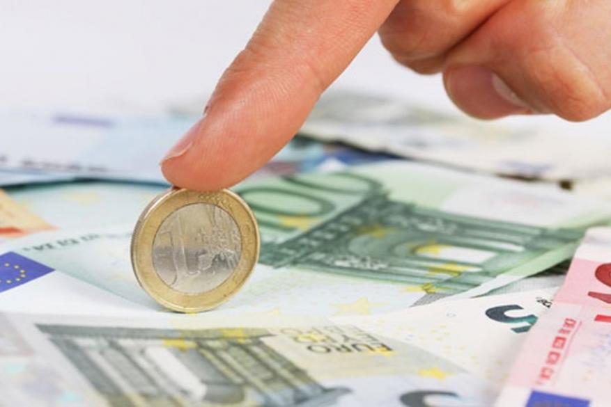 Χαράτσι 1 ευρώ στους έντυπους λογαριασμούς της ΔΕΗ